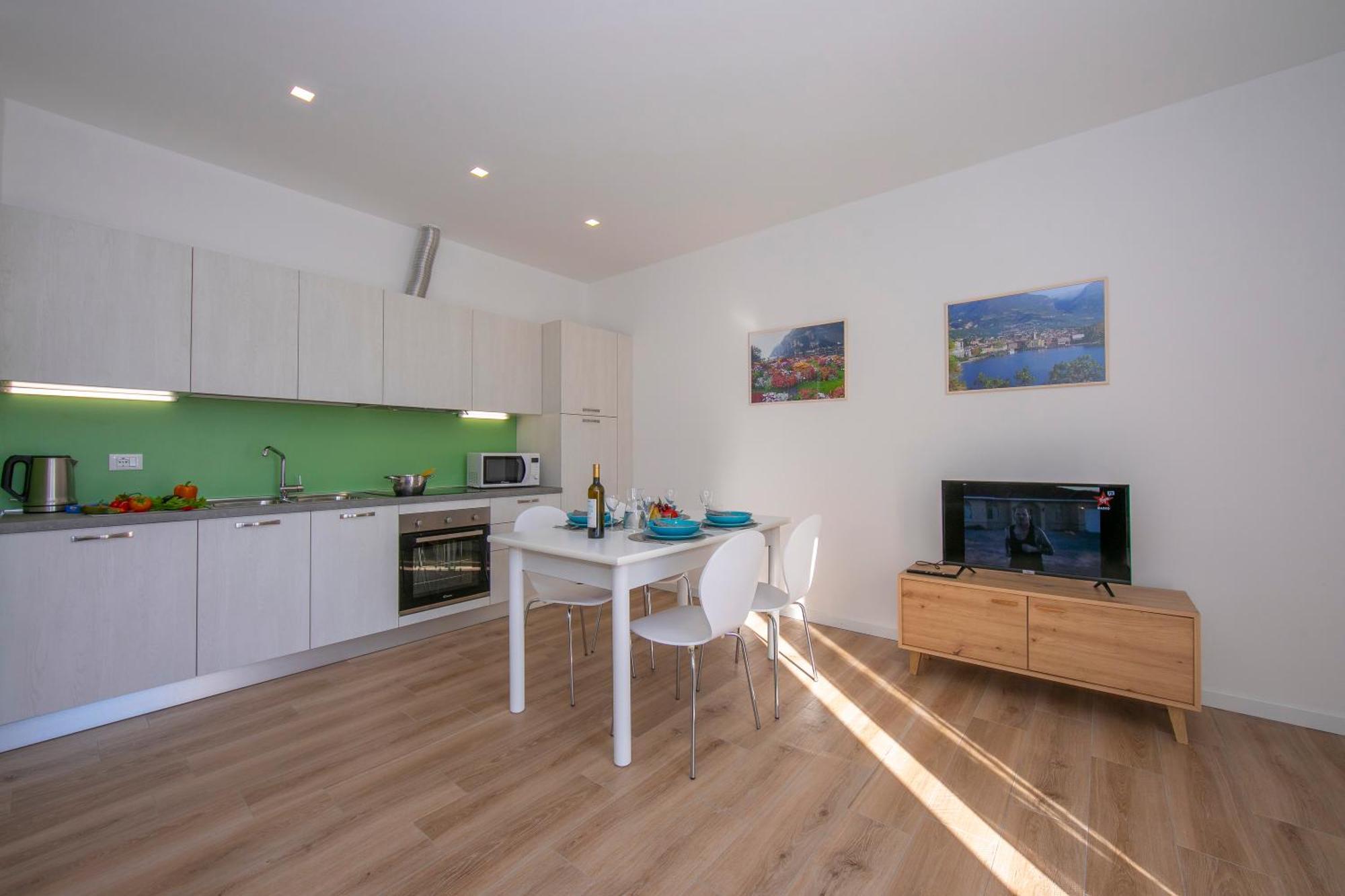 Appartamento Verde - Happy Rentals Riva del Garda Kültér fotó