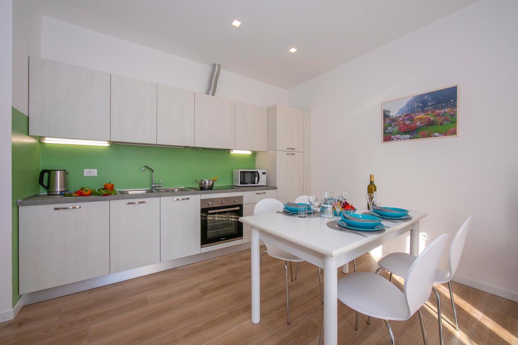 Appartamento Verde - Happy Rentals Riva del Garda Kültér fotó