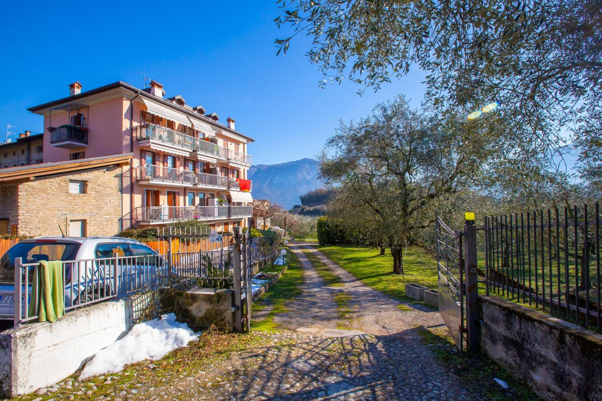 Appartamento Verde - Happy Rentals Riva del Garda Kültér fotó